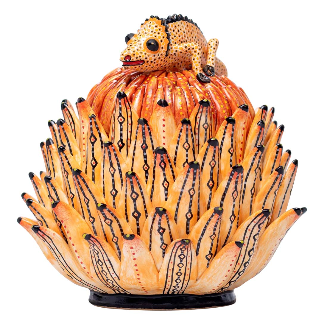 Protea, chameleon jewelry box