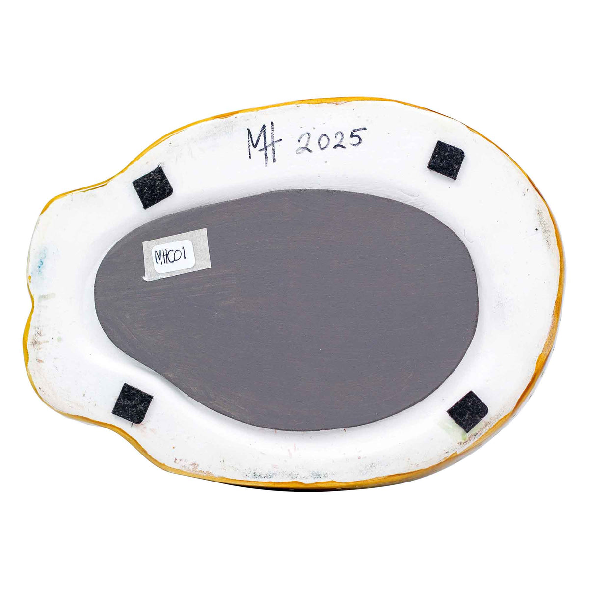 Pair of cat sculptures