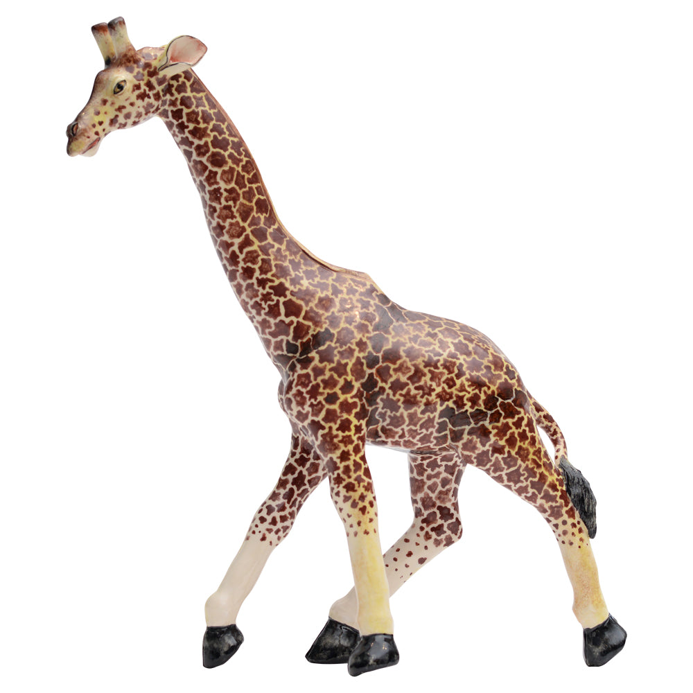 Giraffe sculpture