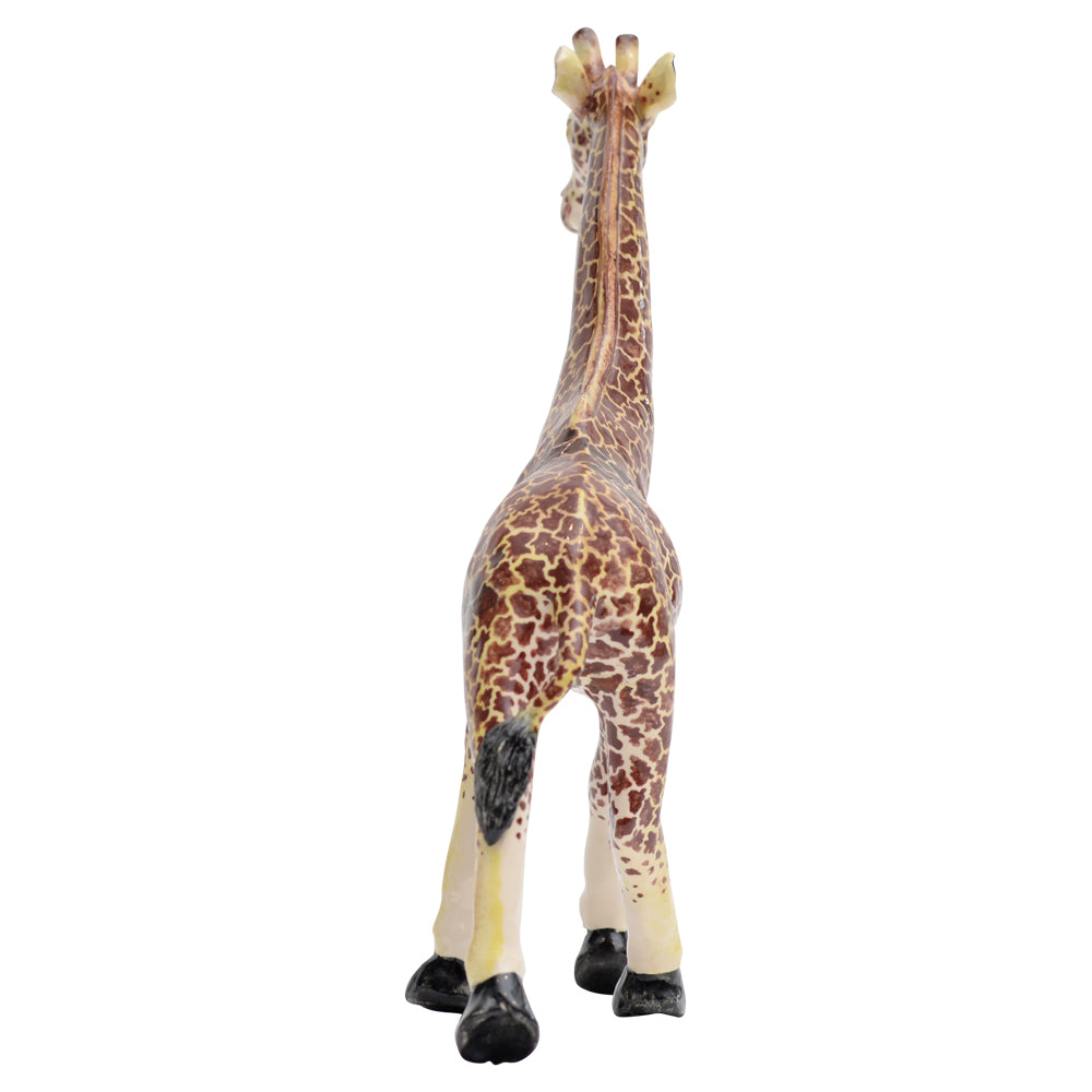 Giraffe sculpture