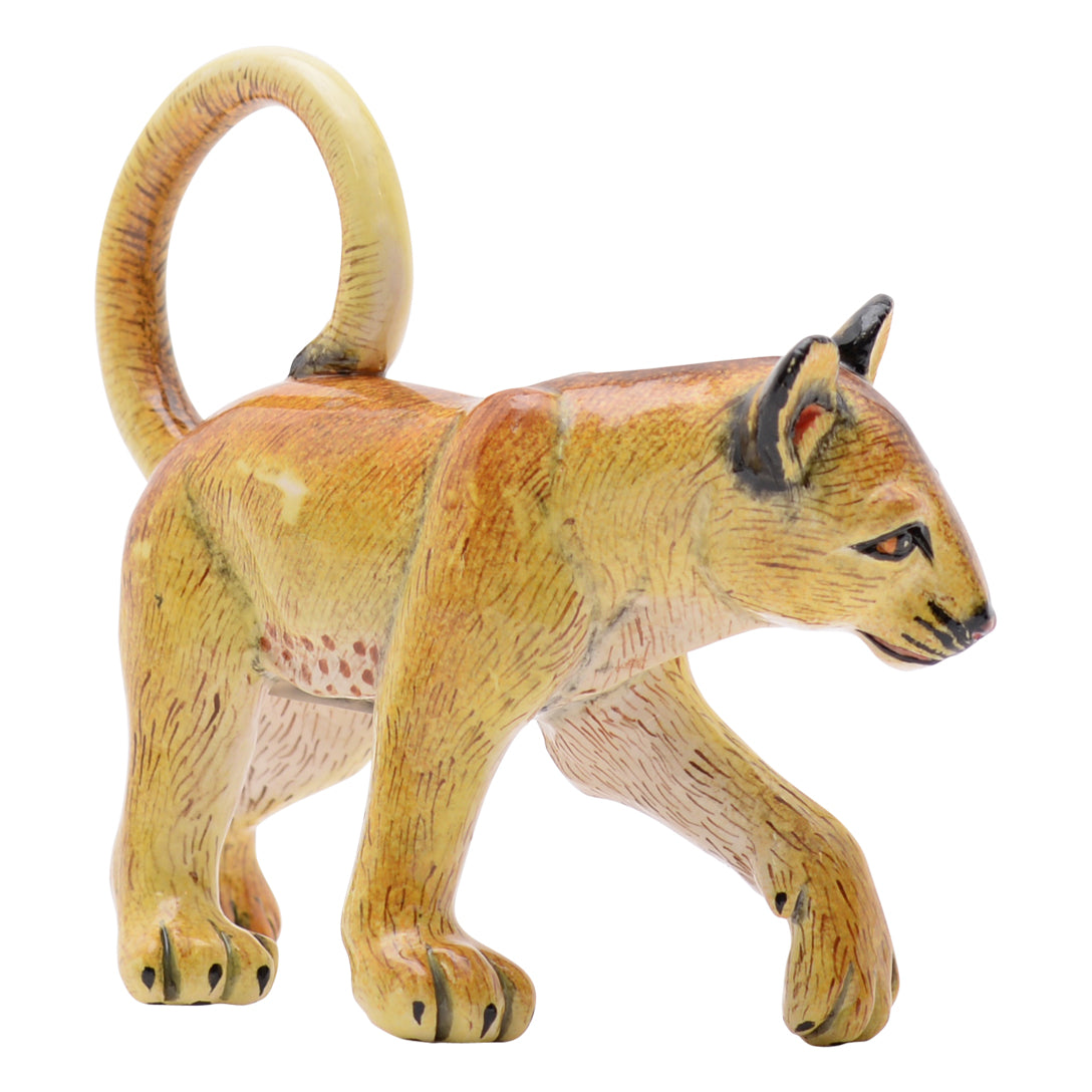 Lion sculpture