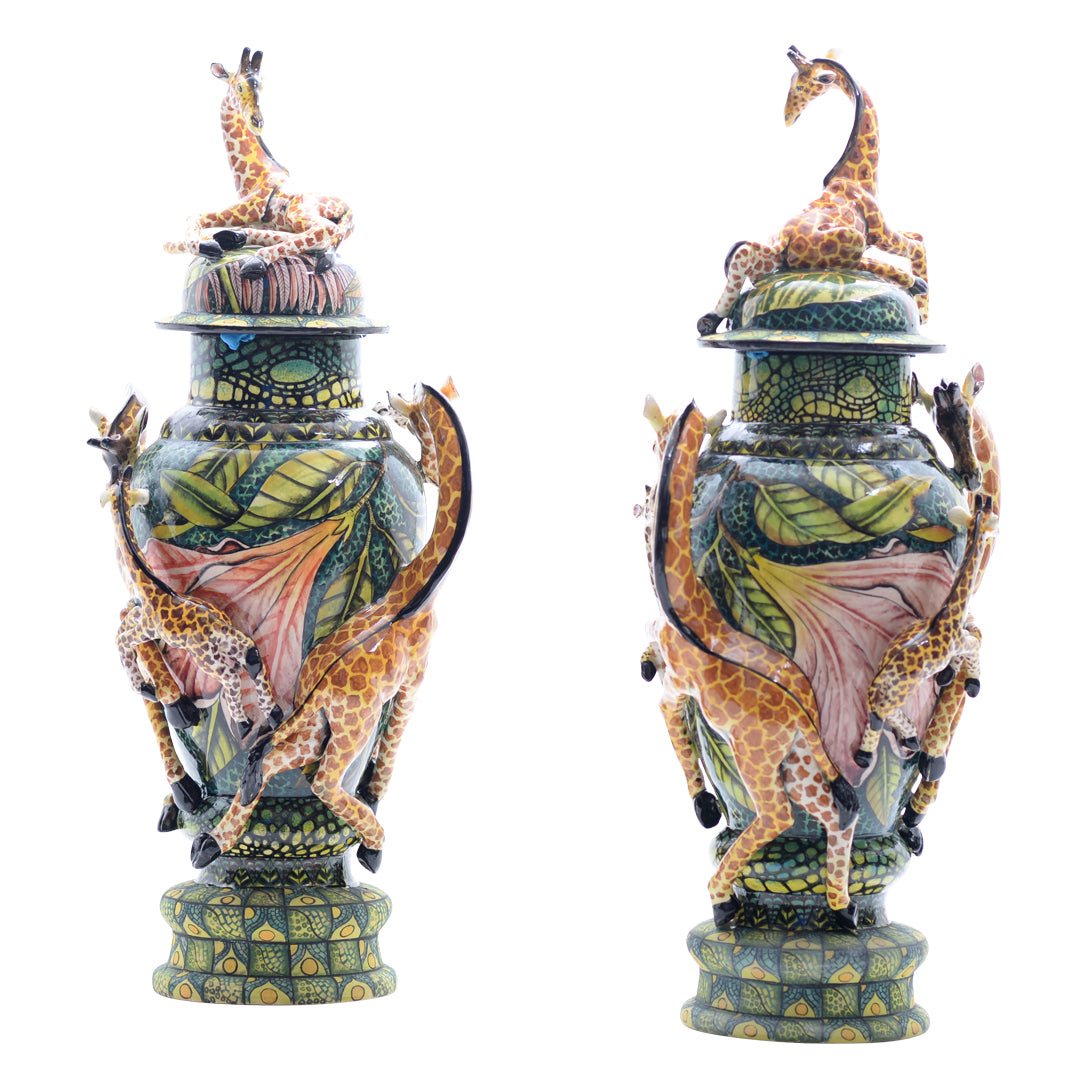 Giraffe urns