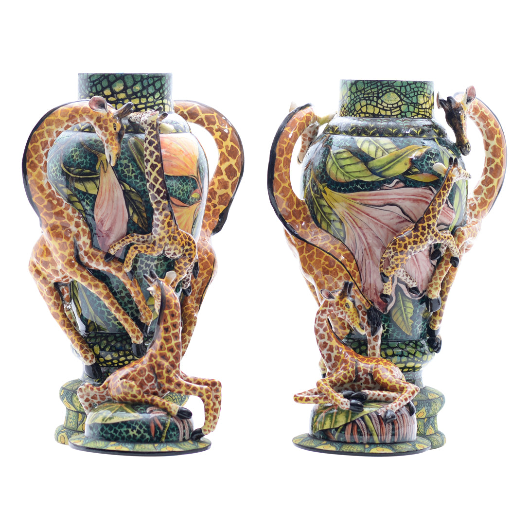 Giraffe urns