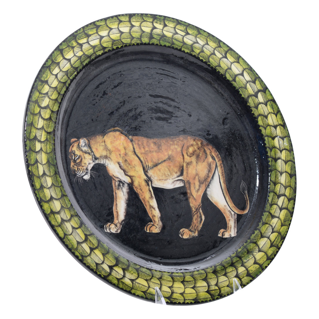 Lioness plate