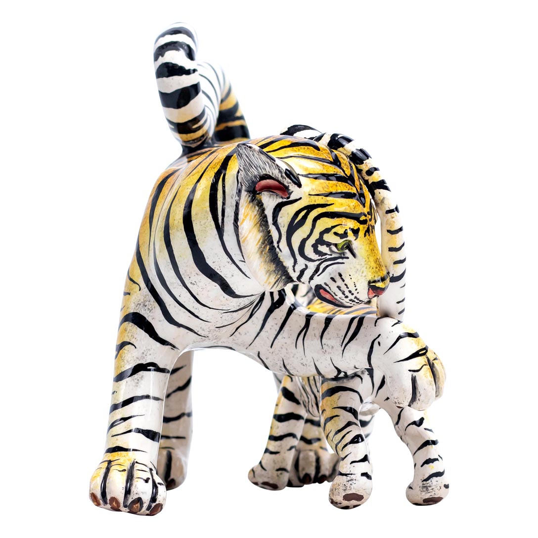 Tiger sculpture