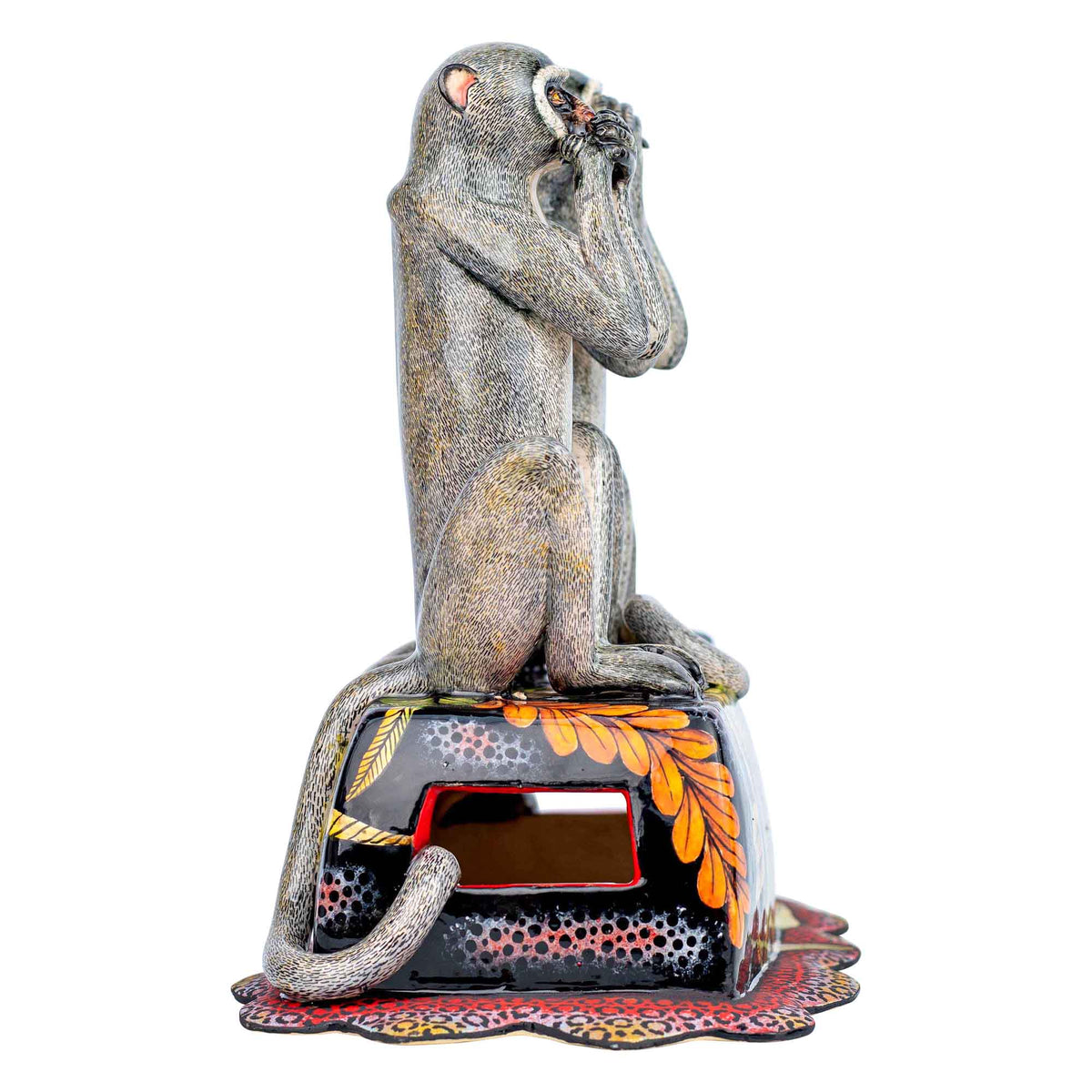 Speak, see, hear no evil monkey sculpture