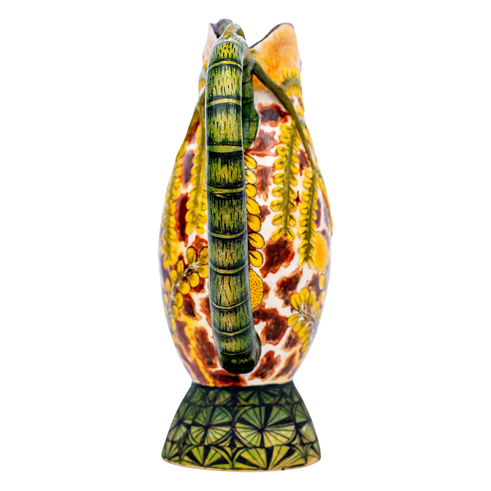 Giraffe & goldenball lead tree jug
