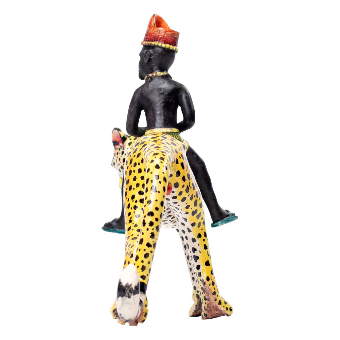 Dinga Cisse reigning on a cheetah