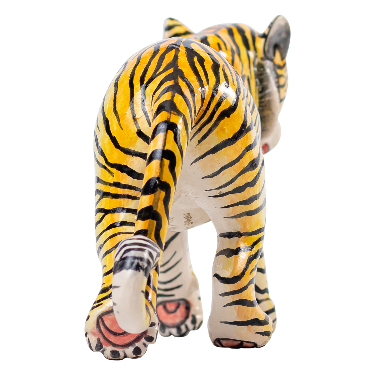 Tiger sculpture