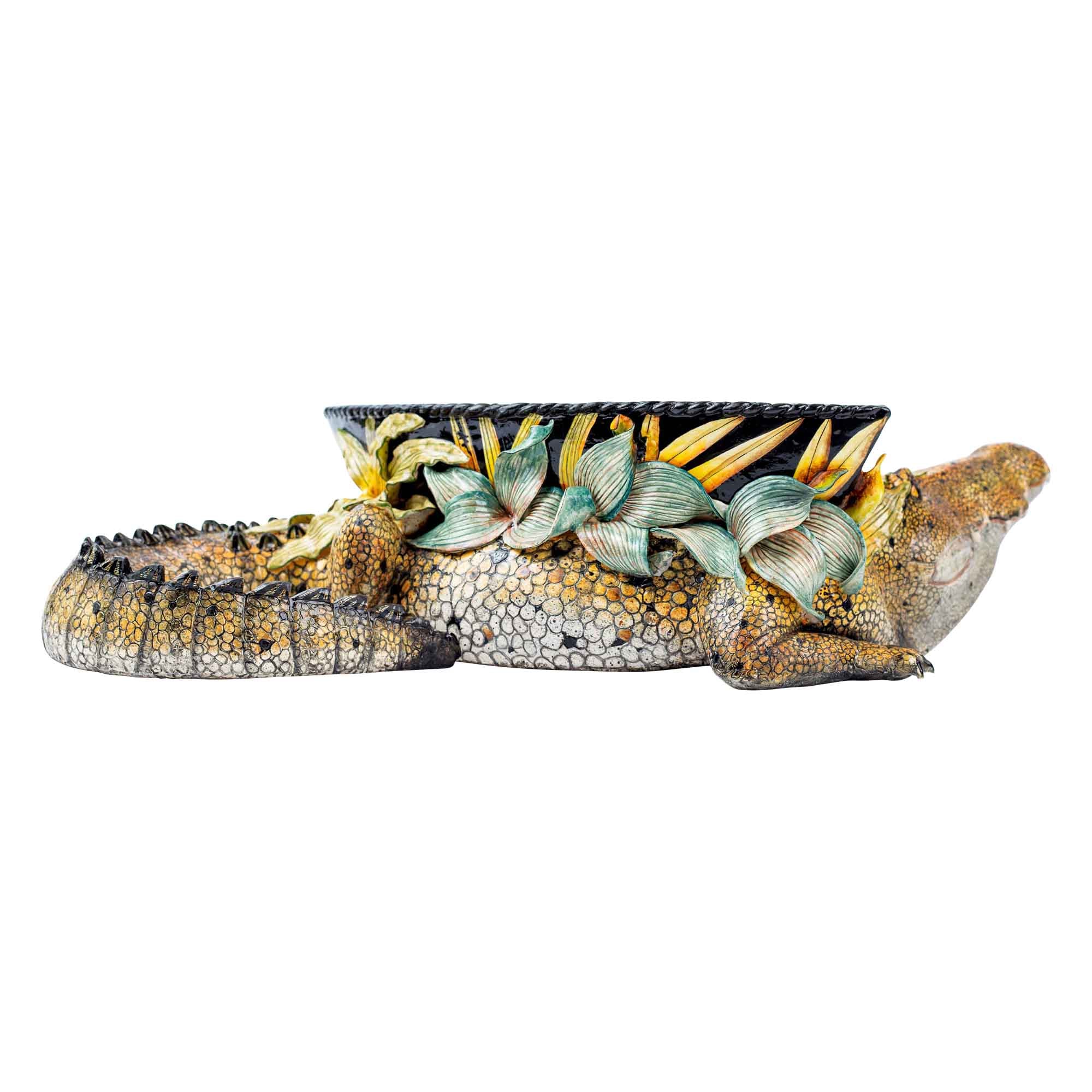 Crocodile bowl