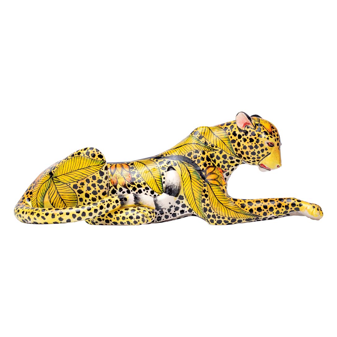 Cheetah sculpture