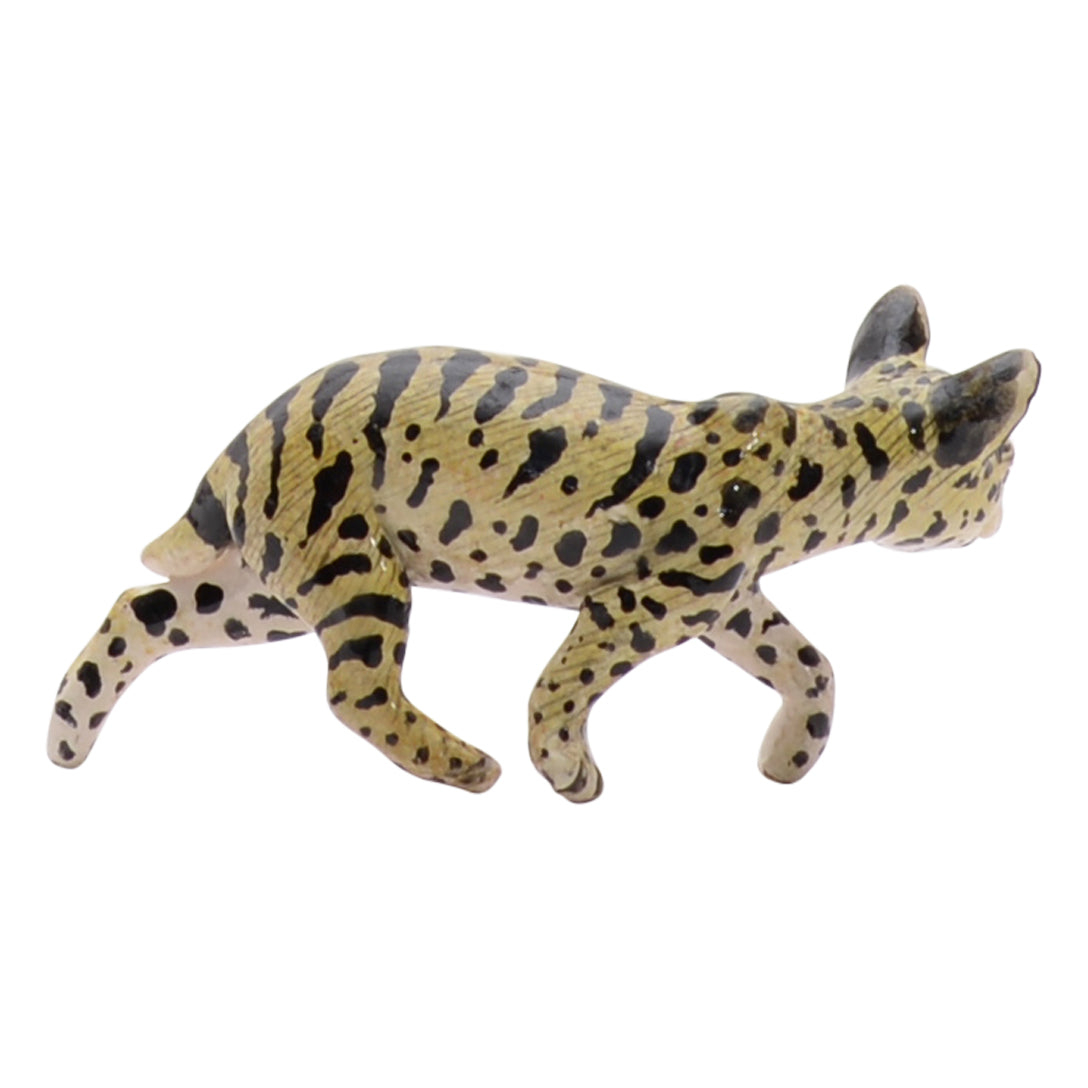 Wild cat sculpture