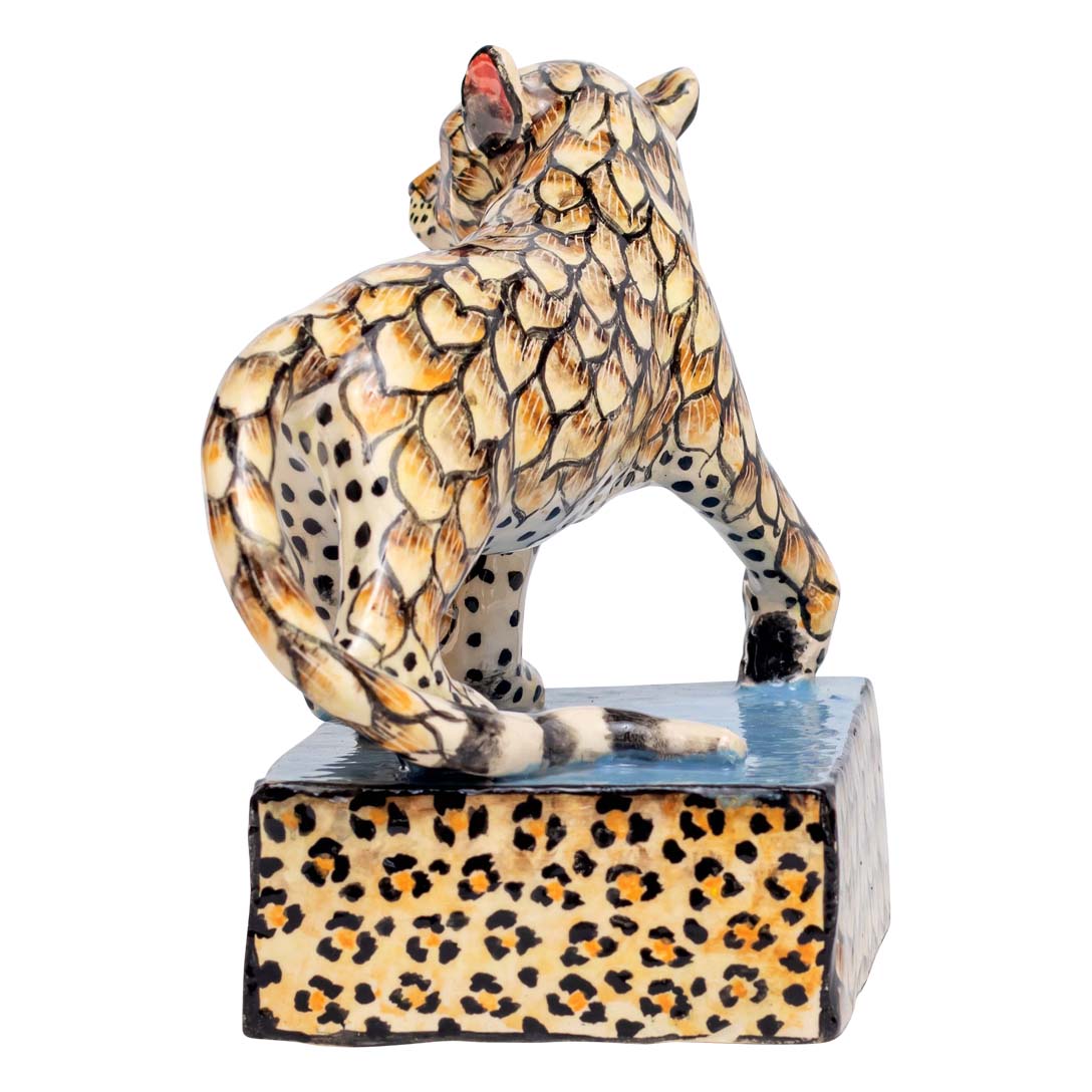 Skin designed leopard standing alone sculpture