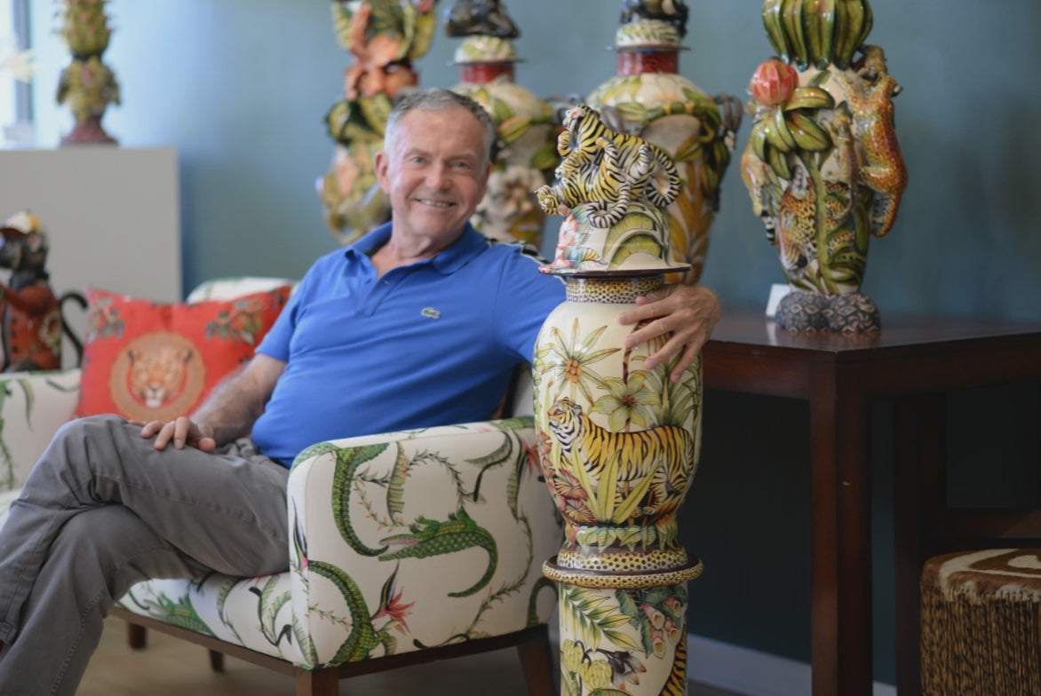 Tiger urn