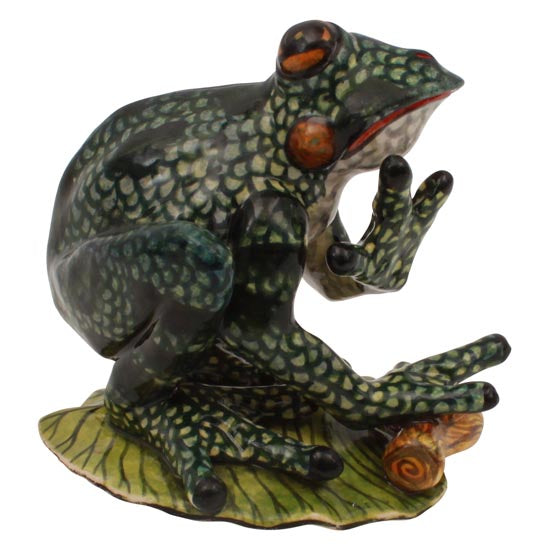 Frog sculpture