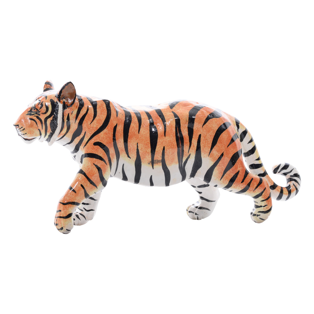 Tiger sculpture