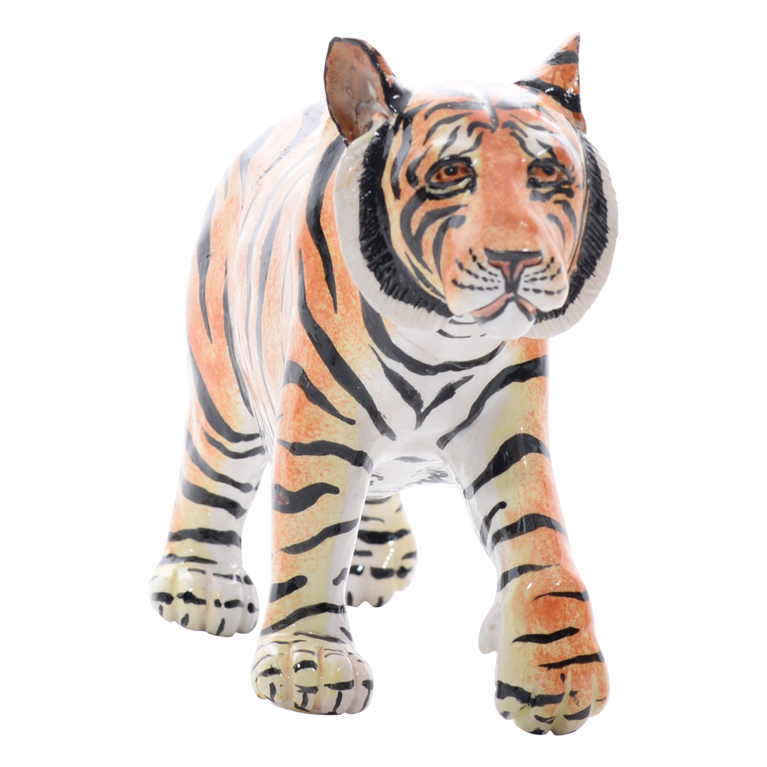 Tiger sculpture