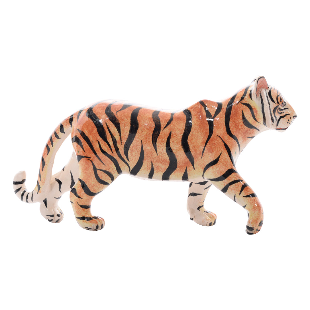 Tiger sculpture