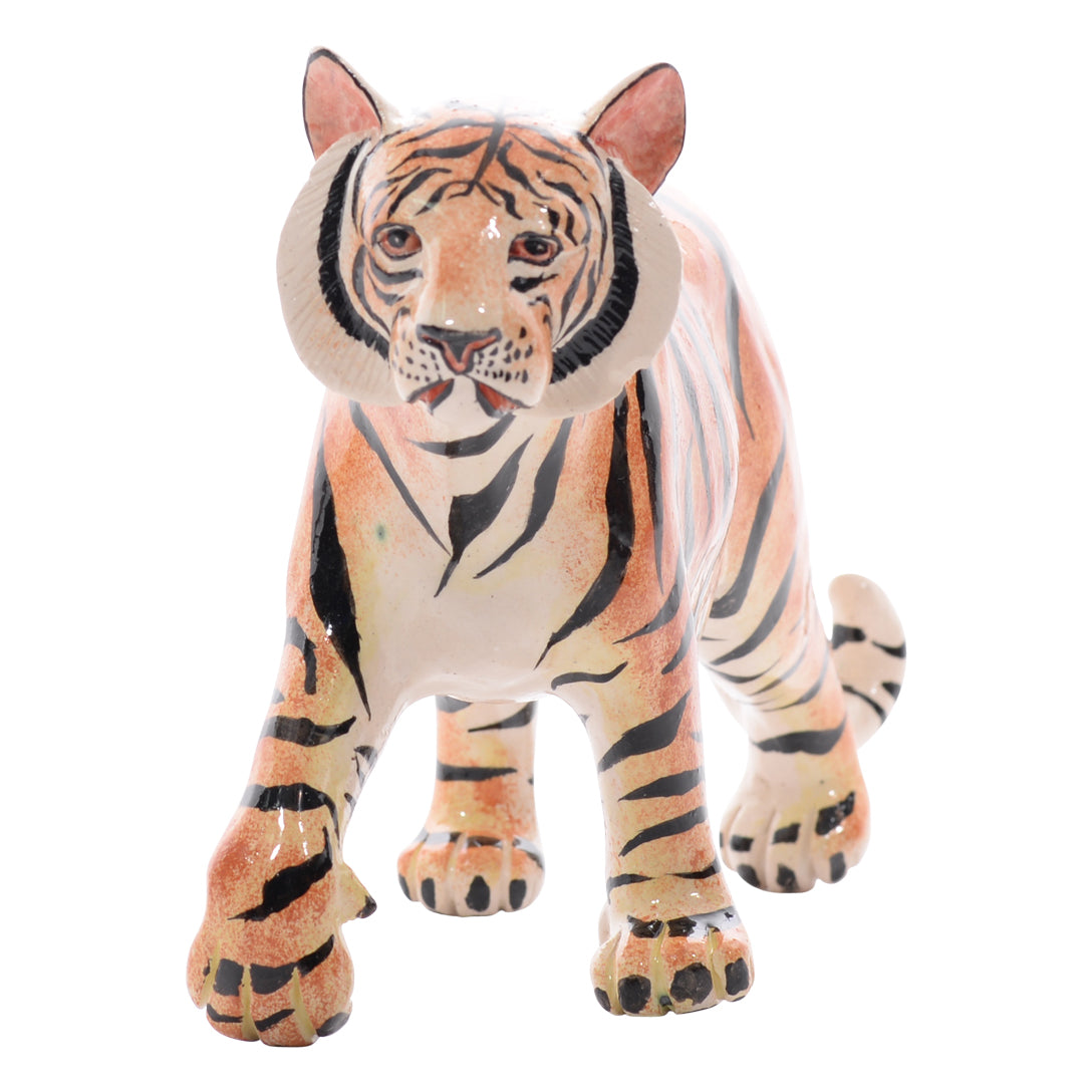 Tiger sculpture